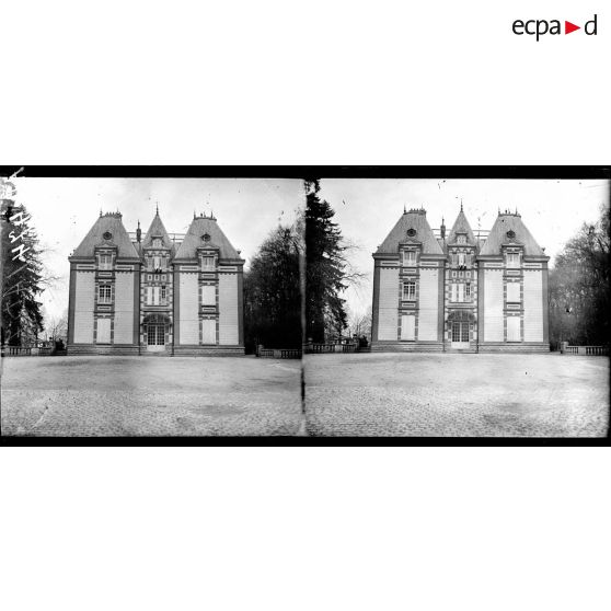 Charleville. Ardennes. Le château Renaudin où habita Guillaume II. [légende d'origine]