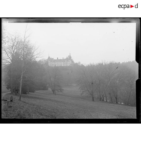 Mouchy-le-Château (Oise). Le château de Mouchy. [légende d'origine]