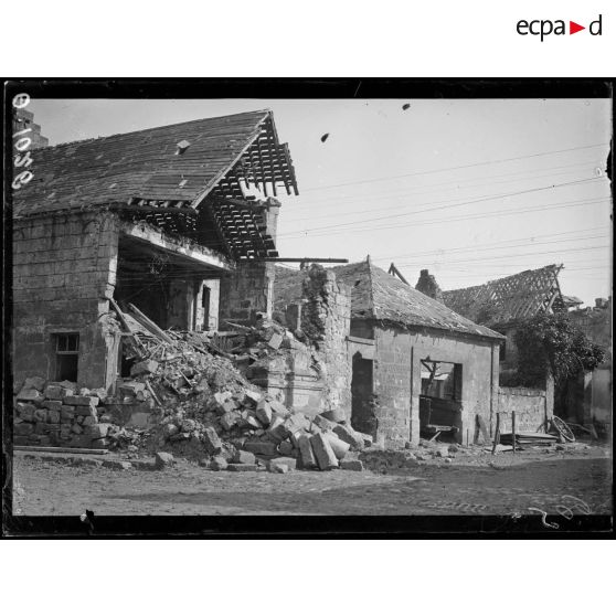 Crouy. Aisne. Le village. [légende d'origine]