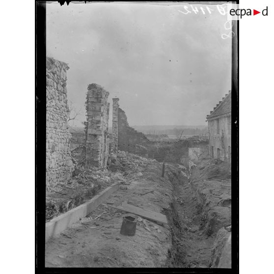 Bucy le Long. Ruines du village. [légende d'origine]