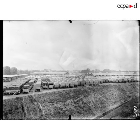 Boulogne-sur-Seine. Parc central automobile. Vue générale du parc. [légende d'origine]