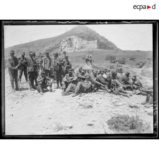 Albanie. Kafa-Guripère. Prisonniers autrichiens. [légende d'origine]