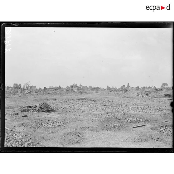 Bailleul, la rue d'Ypres. [légende d'origine]