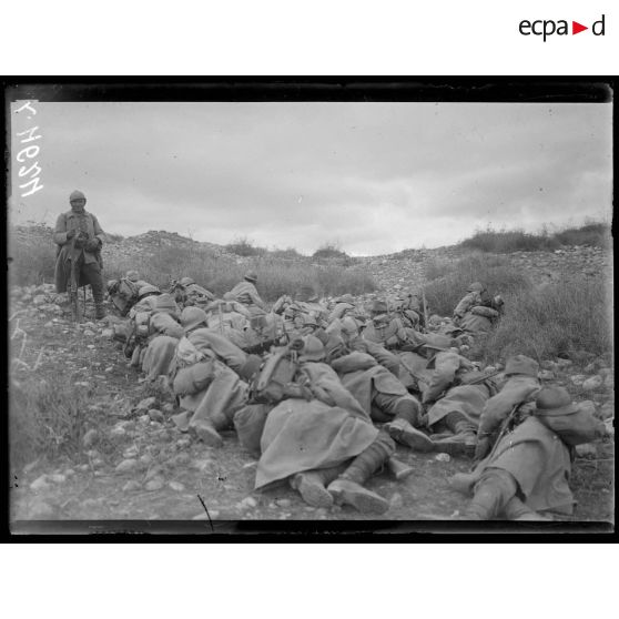 Sur la Cerna. Section serbe en réserve. [légende d'origine]