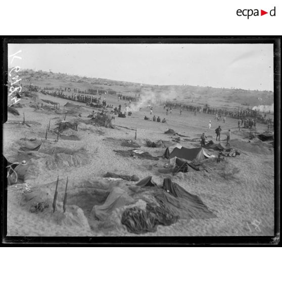 Presqu'île Sinaïque. Un camp. Jeux de soldats. [légende d'origine]