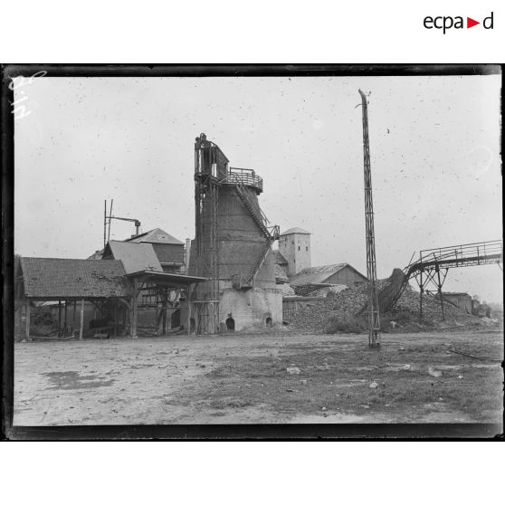 Ruines de la sucrerie de Proyart. [légende d'origine]