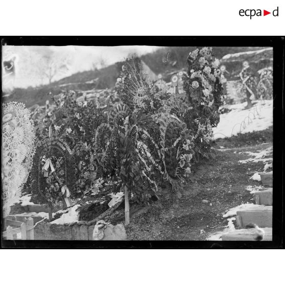 Alsace, cimetière de Moosch - tombe du général Serret. [légende d'origine]