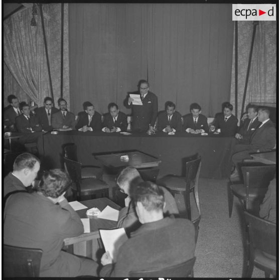 Alger. Conférence de presse annonçant la création du mouvement Algérie française.