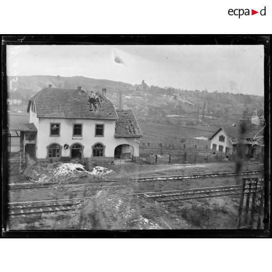 Seppois-le-Bas - la gare. [légende d'origine]