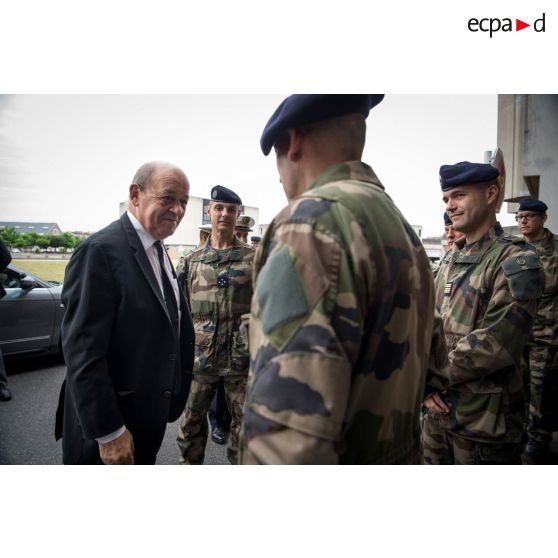 Le ministre de la Défense et le détachement Sentinelle.