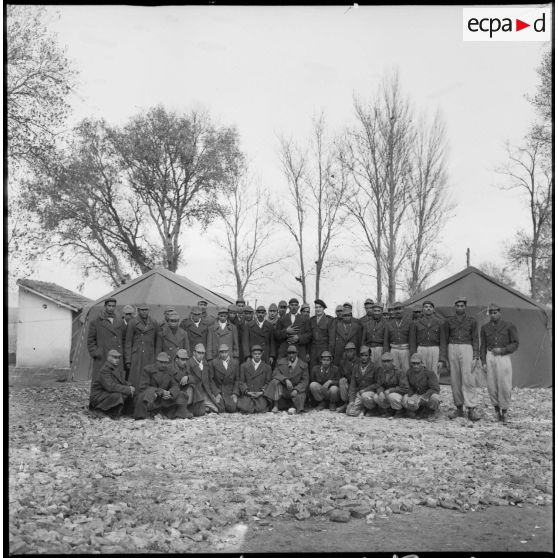 Photographie de groupe des élèves du centre de structuration de Saïda. [Description en cours]