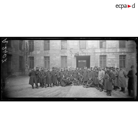 La mission catalane et les engagés volontaires catalans à Paris à Noël 1917.