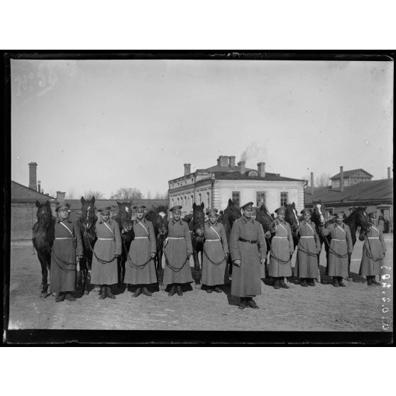 Novotcherkassk. Visite à l'école militaire du Don. [légende d'origine]