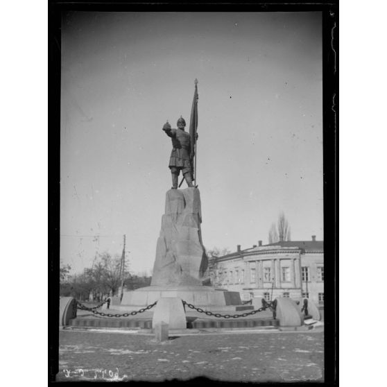 Novotcherkassk. Le Monument des Cosaques du Don. [légende d'origine]