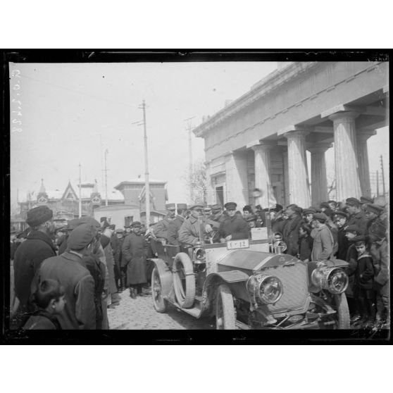 Sébastopol. Arrivée des généraux grecs. [légende d'origine]