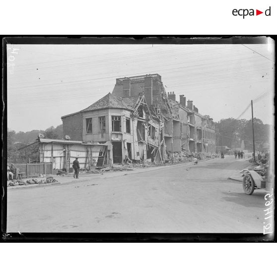 Abbeville, l'avenue de la gare. [légende d'origine]