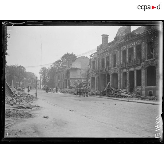 Abbeville, l'avenue de la gare. [légende d'origine]