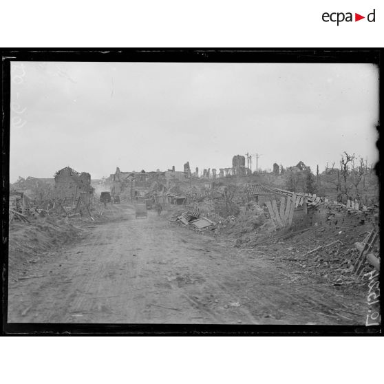 La Motte-en-Santerre, le village le jour de sa reprise par les Australiens. [légende d'origine]