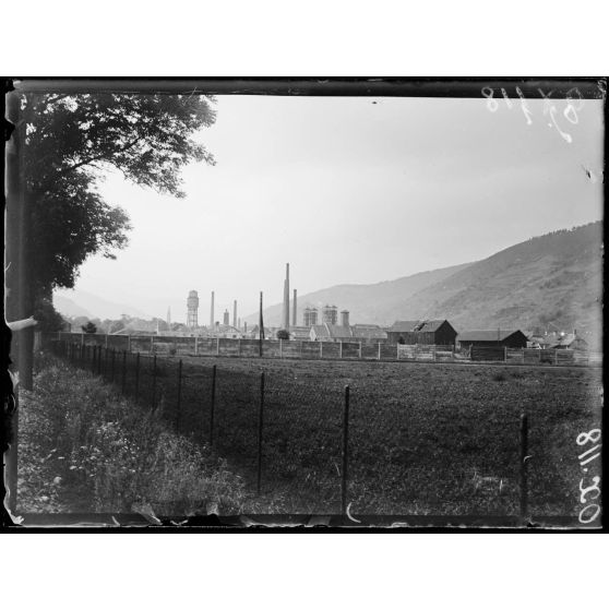 Vieux-Thann (Alsace), une usine. [légende d'origine]