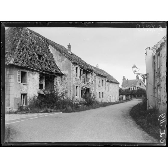 Vieux-Thann (Alsace), une rue. [légende d'origine]