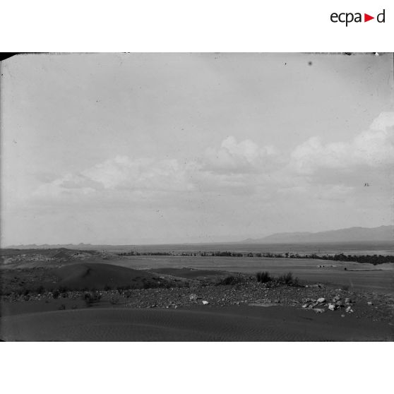 404. Panorama de Colomb-Béchar. [légende d'origine]