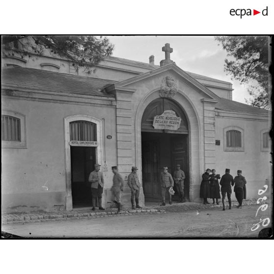 Montpellier. Centre neurologique de la 16e Région. Entrée principale. [légende d'origine]