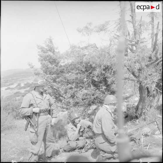 Patrouille dans le djebel. [Description en cours]