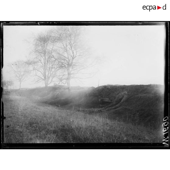 Mailly-le-Camp, camouflage de munitions de 75 mm. [légende d'origine]