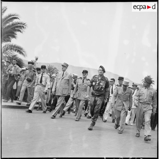 Visite du général De Gaulle à Saïda le 27 août 1959. [Description en cours]