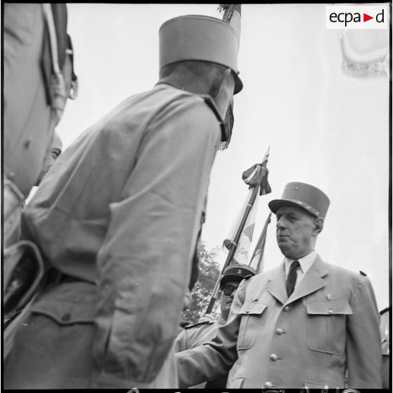 Visite du général De Gaulle à Saïda le 27 août 1959. [Description en cours]