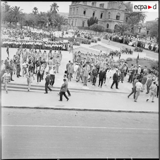 Visite du général De Gaulle à Saïda le 27 août 1959. [Description en cours]