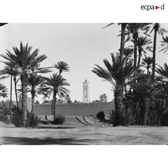 [Algérie, 1907-1918. Un minaret.]