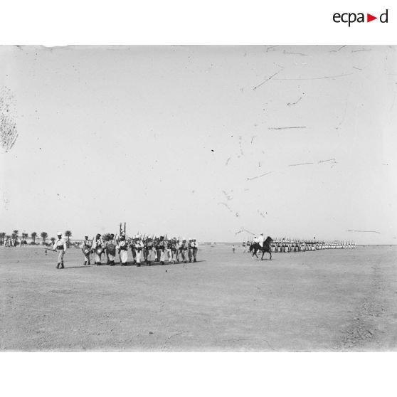 41. [Beni Ounif de Figuig, 14 juillet 1907. Célébration du 14-Juillet.]