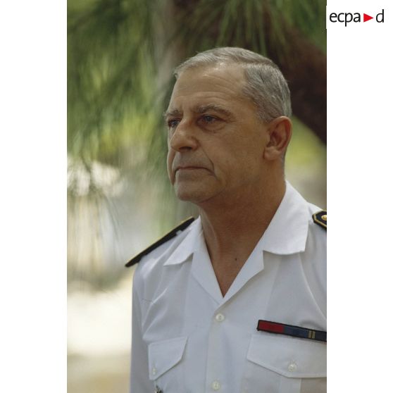 Portrait de l'amiral Quérat, commandant supérieur des forces armées en Polynésie. [Description en cours]