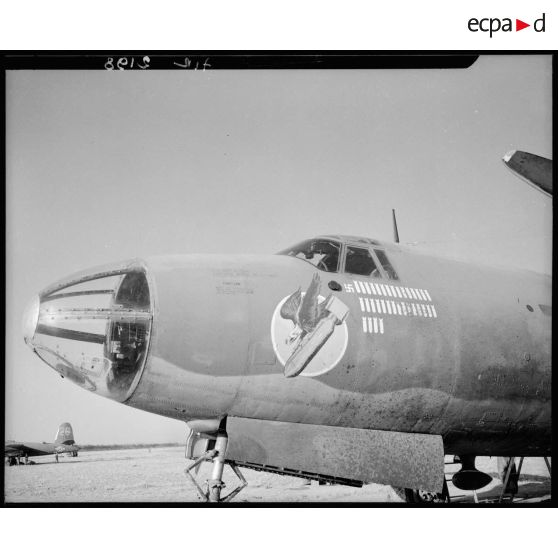 Un avion bombardier d'entraînement servant pour les équipages français en Tunisie.