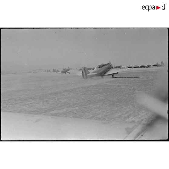 Envol d'une patrouille autour de la base aérienne de Casbah Tadla.