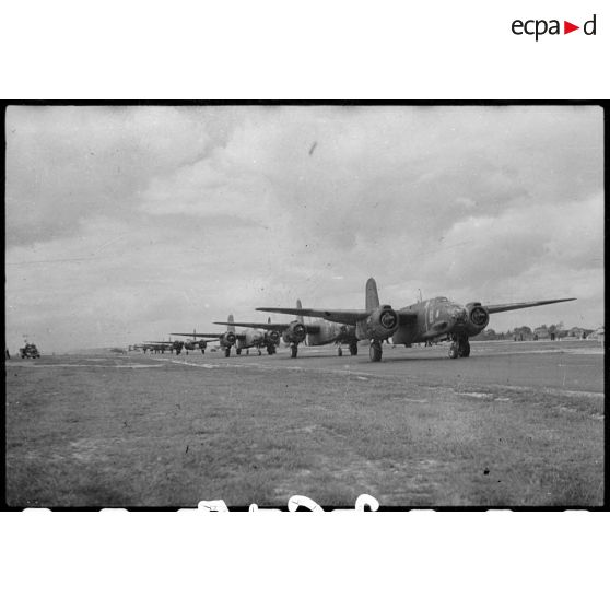 Décollage imminent des avions appartenant au groupe de bombardement  Lorraine.