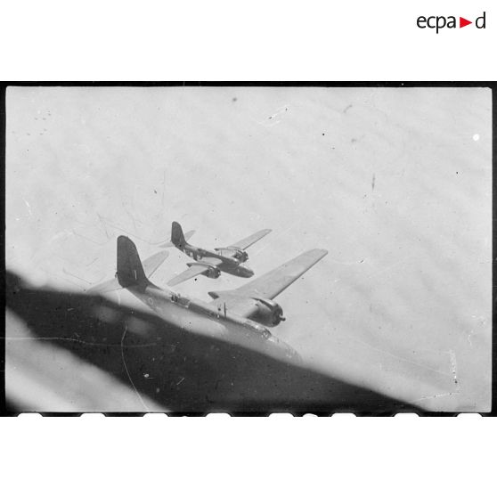 Un avion du groupe de bombardement Lorraine en vol.