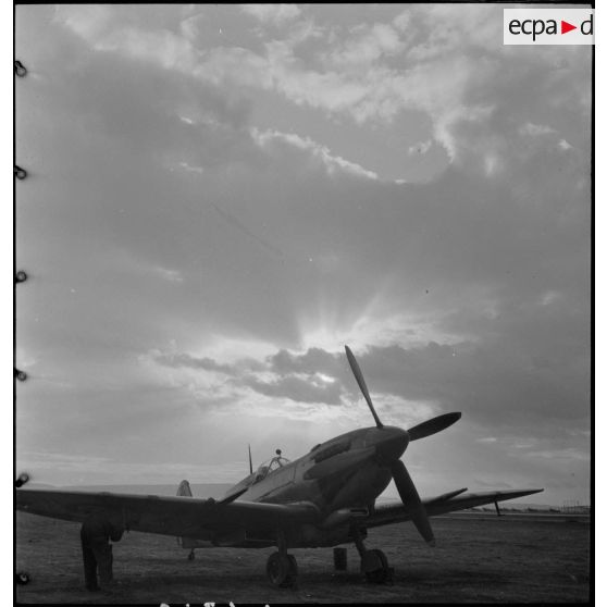 Un Spitfire du groupe I/7 Provence.