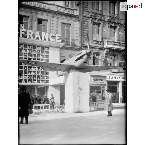 La façade de l'exposition "les Ailes de France".