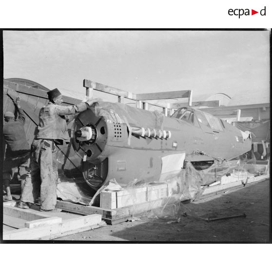 Chaîne de montage d'avions de chasse à Casablanca.