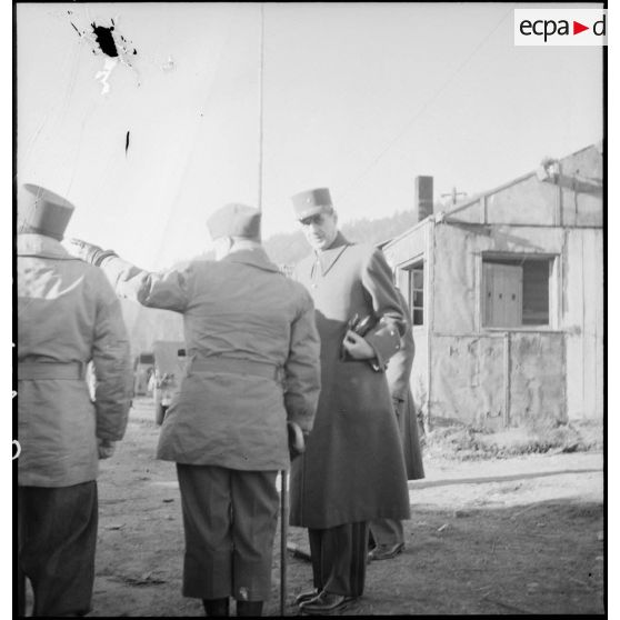 Rencontre du général de Gaulle et du lieutenant-colonel Lecoq au col du Bonhomme.