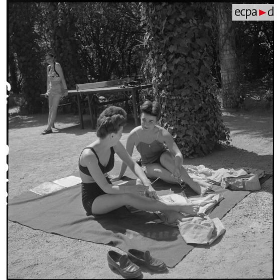 Personnels du Women's Army Corps (WAC) en permission sur la Côte d'Azur.