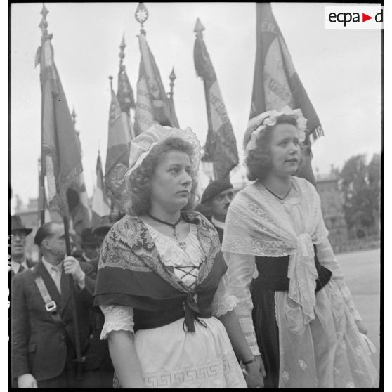 Jeunes lorraines pendant la cérémonie.