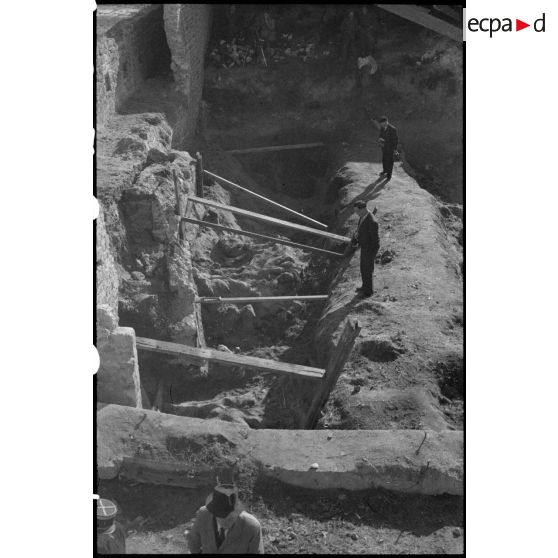 Une des fosses contenant les corps de 69 résistants fusillés par les Allemands avant l'été 1944 à la citadelle de Port-Louis.