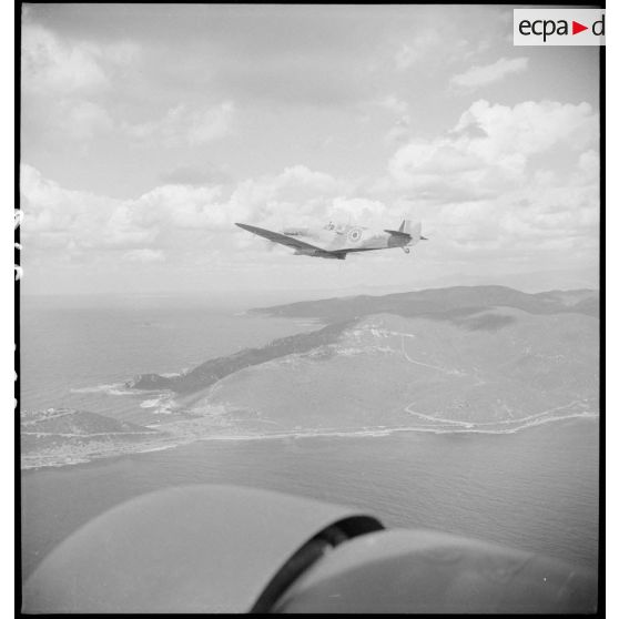 Patrouille aérienne du GC II/7 au-dessus de la Corse.