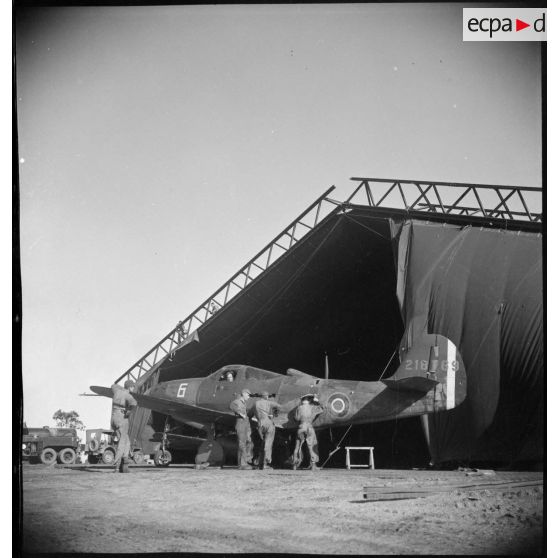 Maintenance des avions.