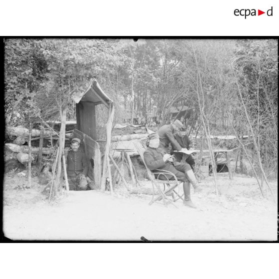 Maison souterraine des officiers 1er Régiment d'artillerie à pied au Bois des Alleux. [légende d'origine]