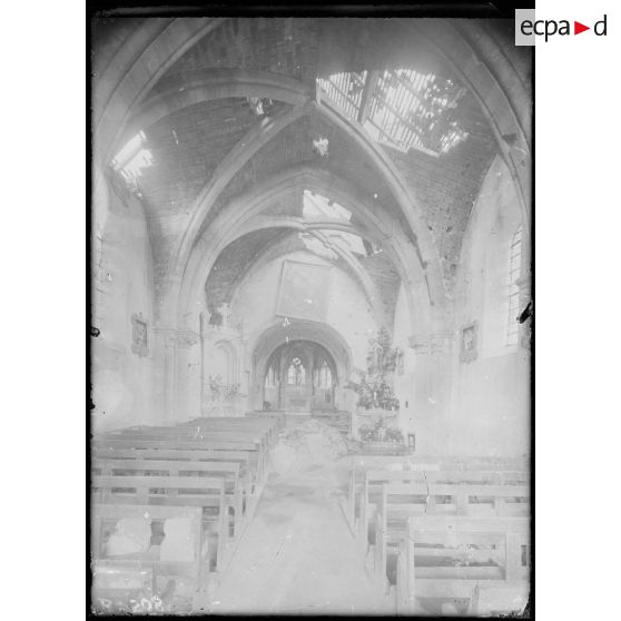 Vassincourt (Meuse). Intérieur de l’église. [légende d’origine]