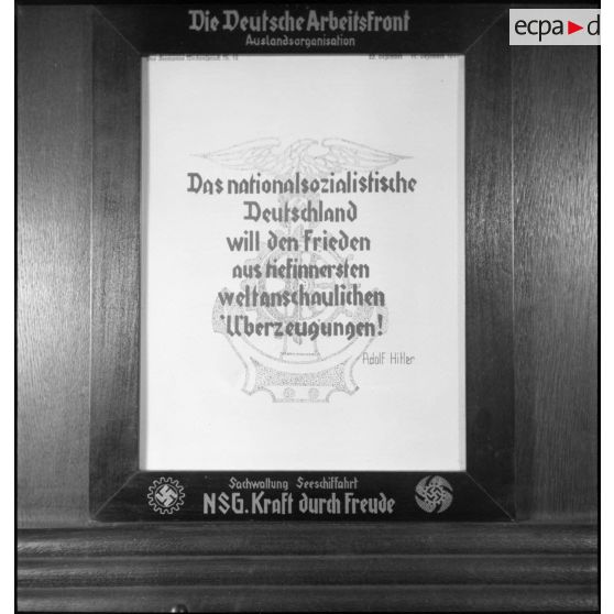 Plaque du Deutsche Arbeitsfront (Front allemand du travail).